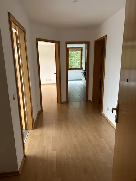 Helle und großzügige 3-Zimmer-Wohnung mit Balkon in ruhiger Lage von Berlin-Spandau — photo 1